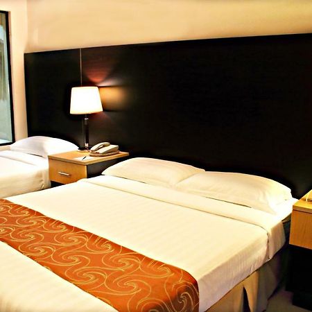 The Lake Hotel Tagaytay Tagaytay City Екстер'єр фото