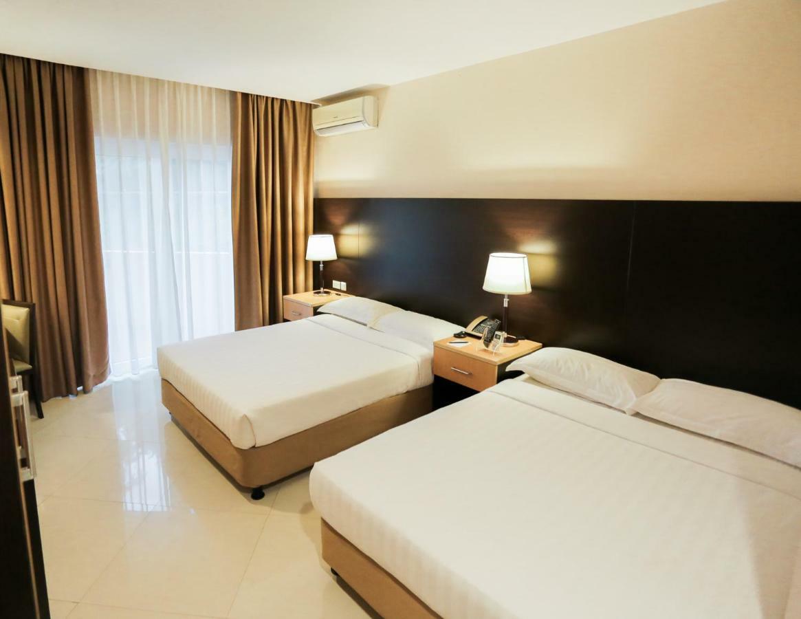 The Lake Hotel Tagaytay Tagaytay City Екстер'єр фото