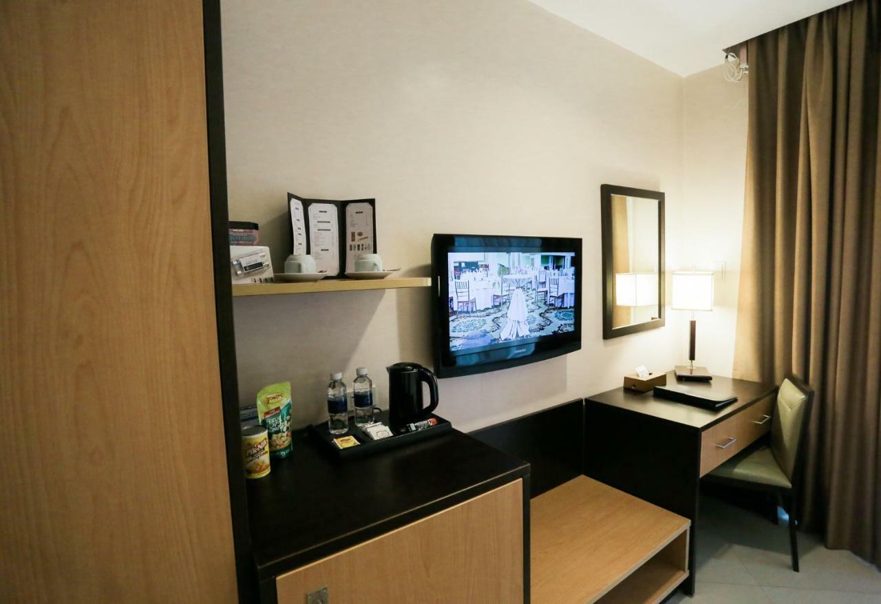 The Lake Hotel Tagaytay Tagaytay City Екстер'єр фото