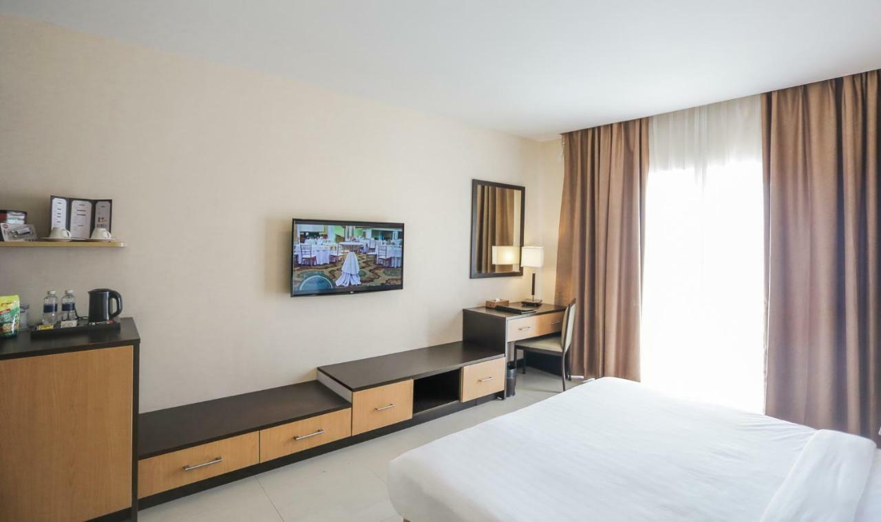 The Lake Hotel Tagaytay Tagaytay City Екстер'єр фото