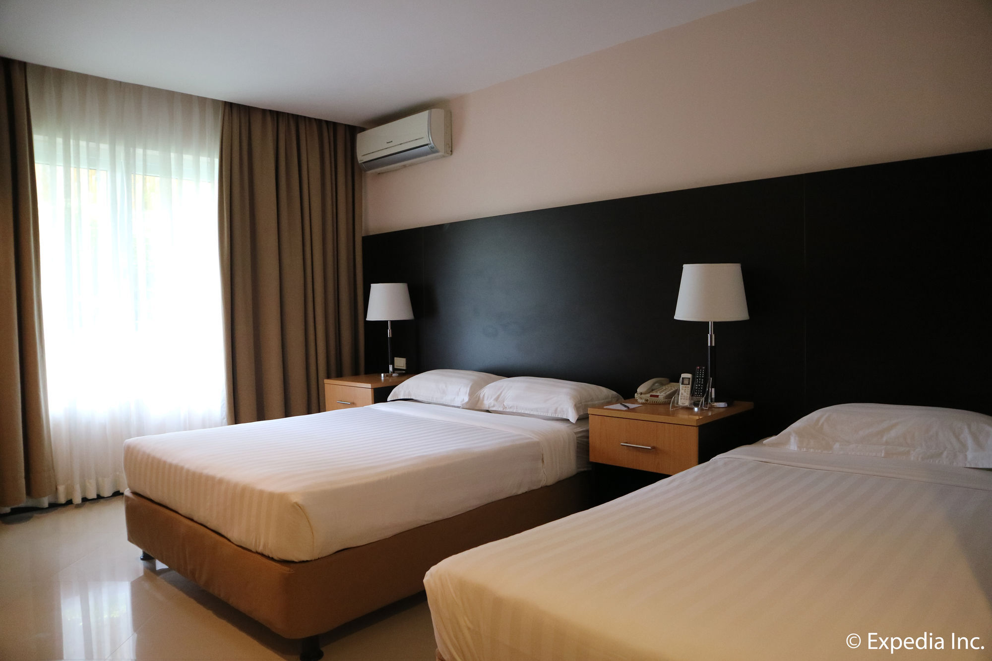 The Lake Hotel Tagaytay Tagaytay City Екстер'єр фото