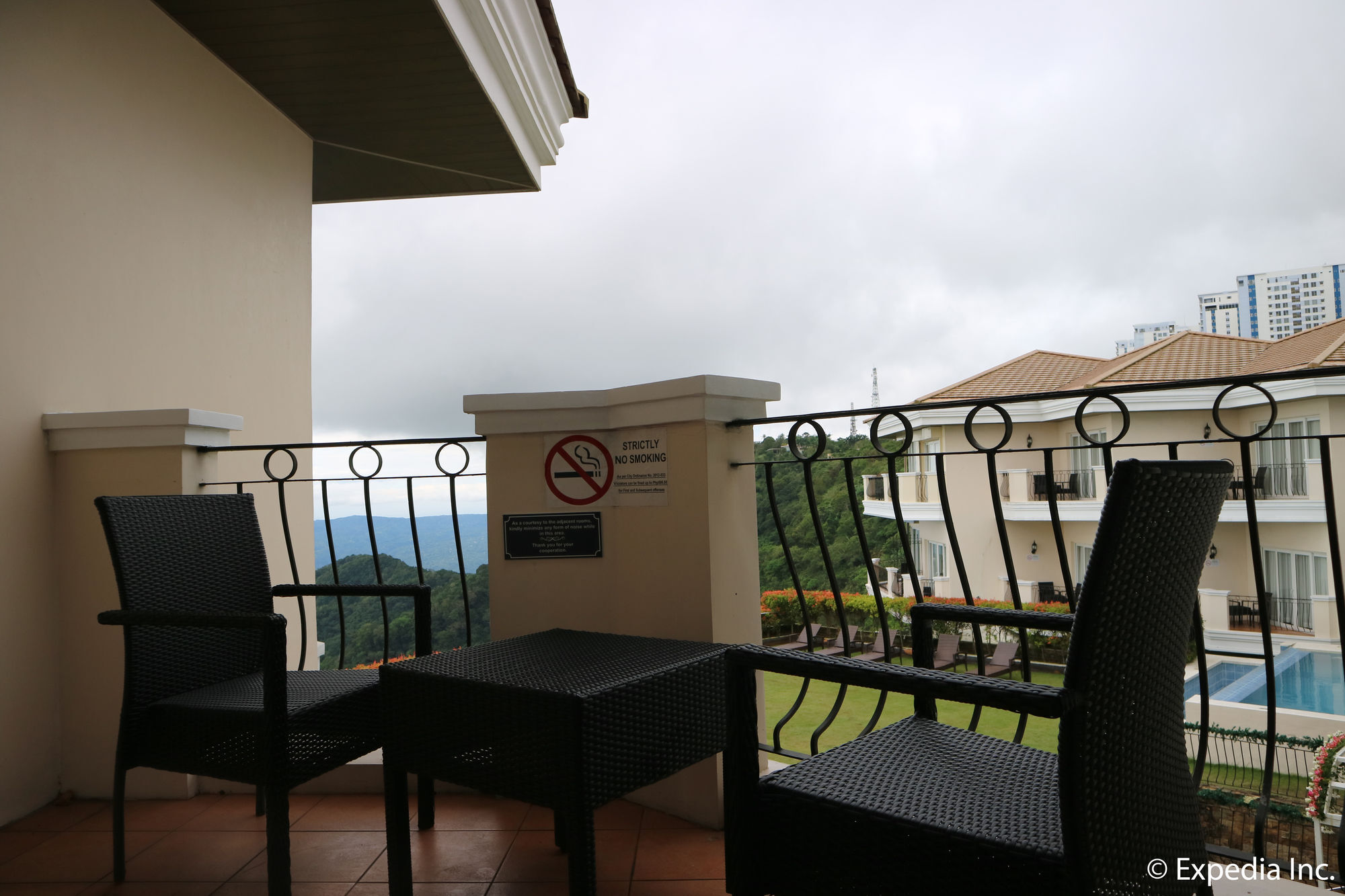 The Lake Hotel Tagaytay Tagaytay City Екстер'єр фото